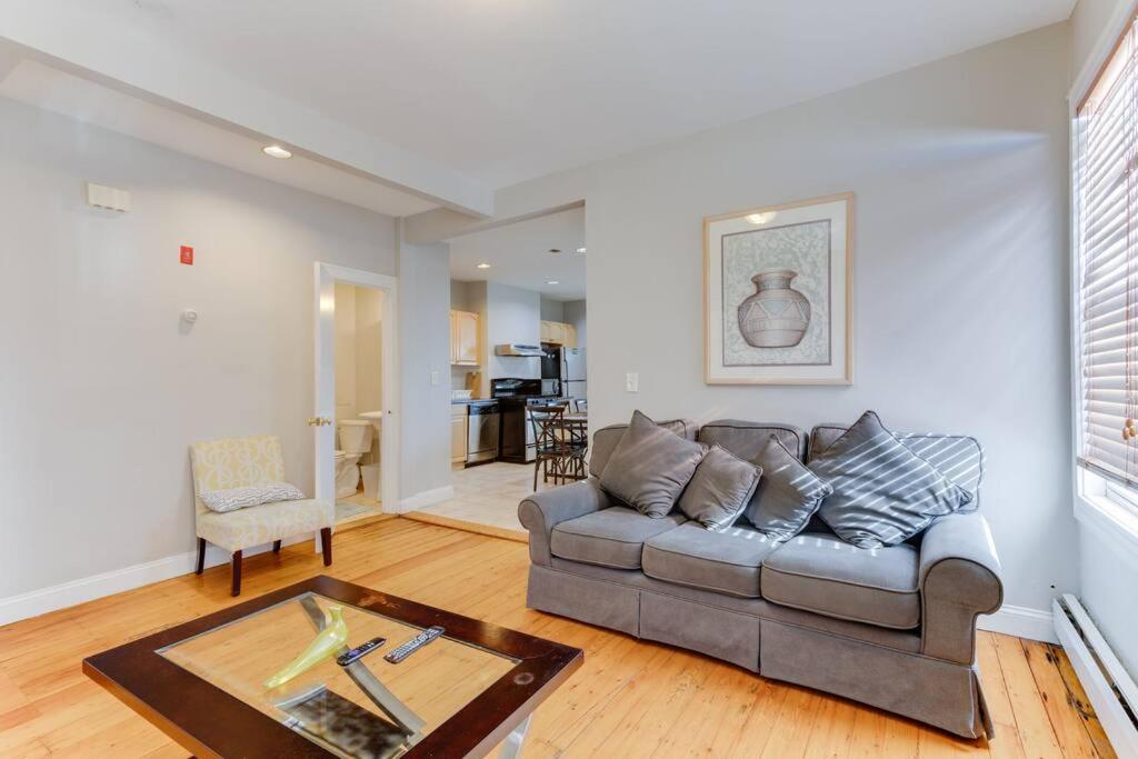 New! Boston Condo Near Mbta, 3Mi To Fenway ! Kültér fotó