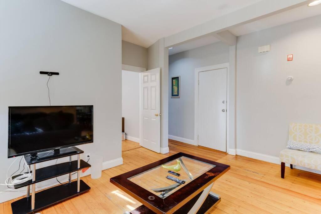 New! Boston Condo Near Mbta, 3Mi To Fenway ! Kültér fotó